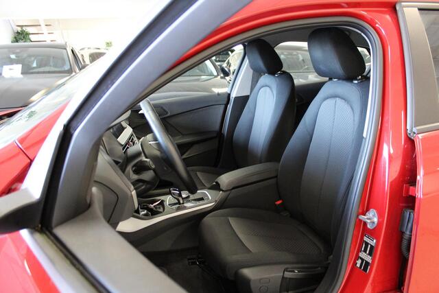 BMW 1-SERIE 118i Business Edition | NL-AUTO+N.A.P! | LED | CLIMA | CRUISE | PDC | LMV | NAVIGATIE | DAB | CARPLAY |