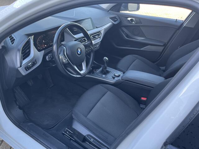 BMW 1-SERIE 116i Business Edition / Clima / Virtual / Led / Pdc 50%deal 8975 ACTIE