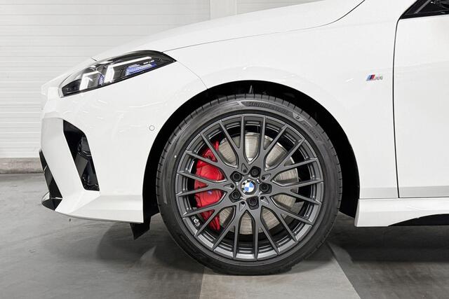 BMW 1-SERIE 120 | M-Sport Pro | Innovation Pack | Driving Assistant | Harman/Kardon | Panoramadak | Comfort Access