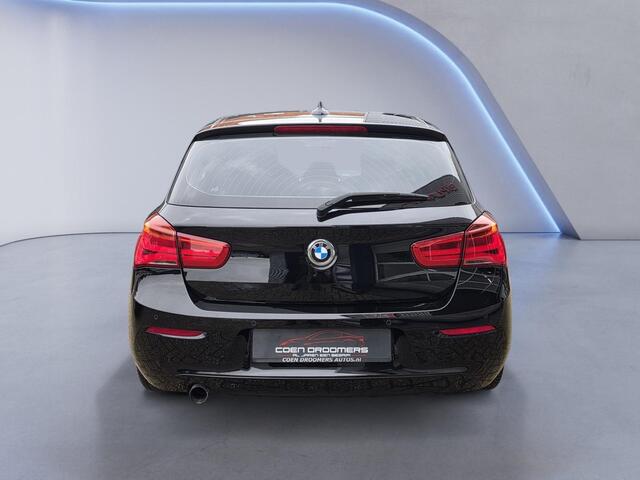 BMW 1-SERIE 136PK/Apple Carplay/Cruise Control/Stoelverw./18'' LMV/Bluetooth/Multifunctioneelstuurwiel/Isofix/(MET GARANTIE*)