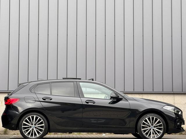 BMW 1-SERIE 118i 140PK Aut. High Exe. Pano Camera Trekhaak