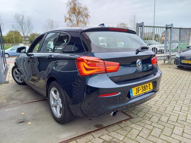 BMW 1-SERIE 118i Corporate Lease Essential - CARPLAY/ANDROID - XENON - PDC - NAVI - CRUISE - NL AUTO -
