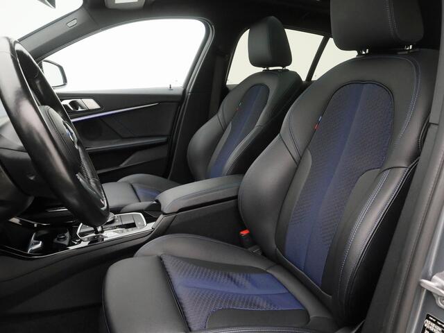 BMW 1-SERIE 118i M-Sport | PANO | CAMERA | STOEL- EN STUURVERW.