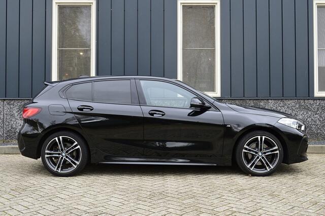 BMW 1-SERIE 118i M-Sport Rijklaarprijs-Garantie Leder Sport Interieur Navigatie Apple Carplay Led Airco