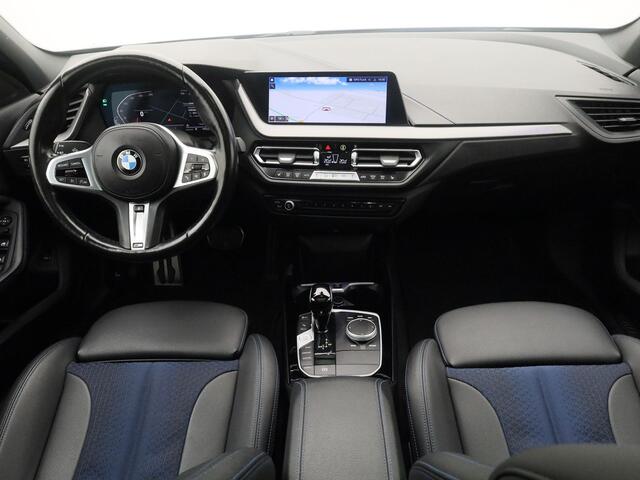 BMW 1-SERIE 118i M-Sport | PANO | CAMERA | STOEL- EN STUURVERW.