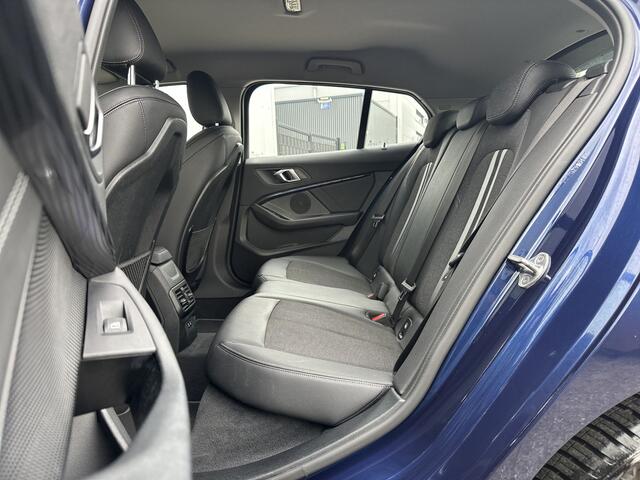 BMW 1-SERIE 118i Executive Edition 140pk | Virtual Cockpit | Dab | Lichtmetalen velgen 17" | LED koplampen | Navigatiesysteem full map + hard disk | Sportstoelen | Voorstoelen verwarmd | Rijdt fantastisch!