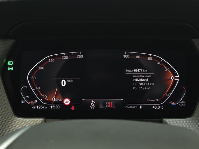 BMW 1-SERIE 118i Business Edition | Executive pakket | Trekhaak | 17'' |*