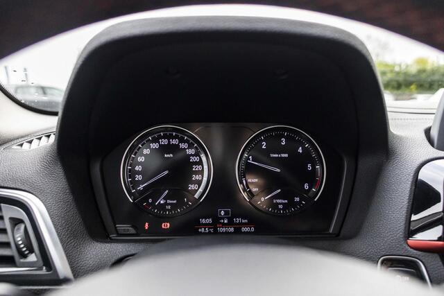 BMW 1-SERIE 118d Edition Sport Line Shadow Executive | Pano | LED