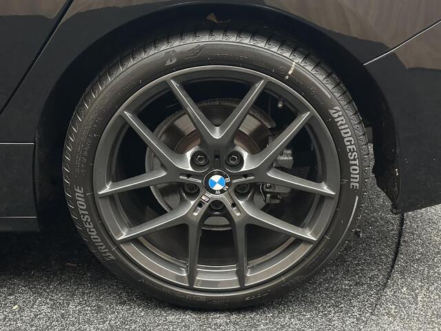 BMW 1-SERIE 118i High Executive M Sport H/K Camera M Dealer Onderhouden