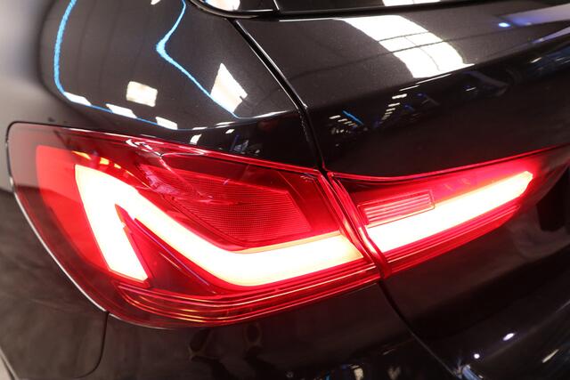 BMW 1-SERIE 120i M-Sport Navigatie Full-led