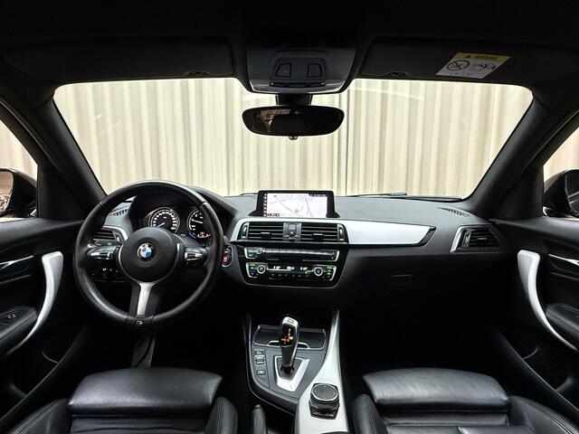 BMW 1-SERIE 118i High Executive M-Sport / Org.NL! / Digital Cockpit / Navi Pro / Leder / Stoelverwarming / Cruise / LED / 18'' LMV