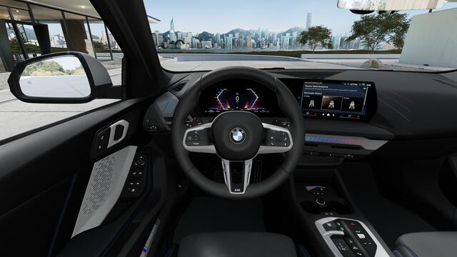 BMW 1-SERIE 120 M Sport Automaat / Sportstoelen / Achteruitrijcamera / M Adaptief onderstel / Comfort Access / Adaptieve LED / Stoelverwarming