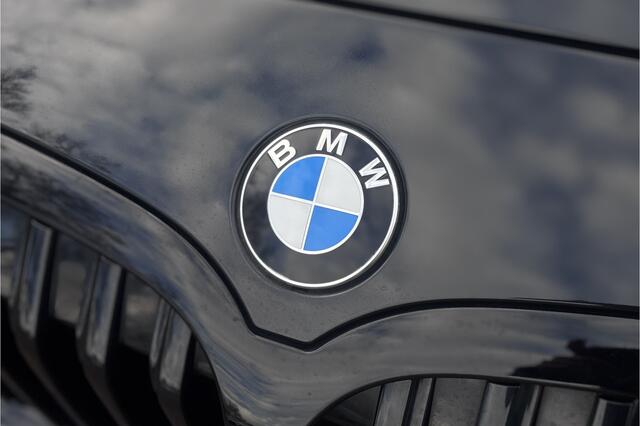 BMW 1-SERIE 118i M-Sport | Sportleder | Camera | Harman Kardon | Trekhaak | Comfort Access