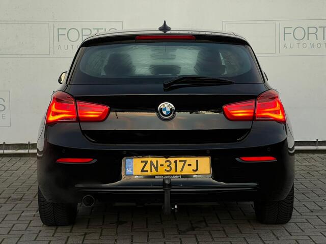 BMW 1-SERIE 118i Sport Line Edition NL AUTO | SPORTSTOELEN | CAMERA STOELVERW | GROOT NAVI
