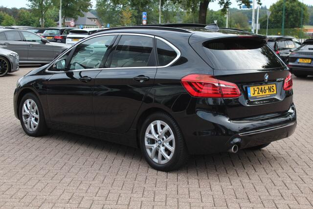 BMW 2-SERIE Active Tourer 225xe iPerformance High Exe. / Panoramadak / Camera / Head-up / Leder / Keyless / Navigatie / DAB / Stuurverwarming / Cruise Control