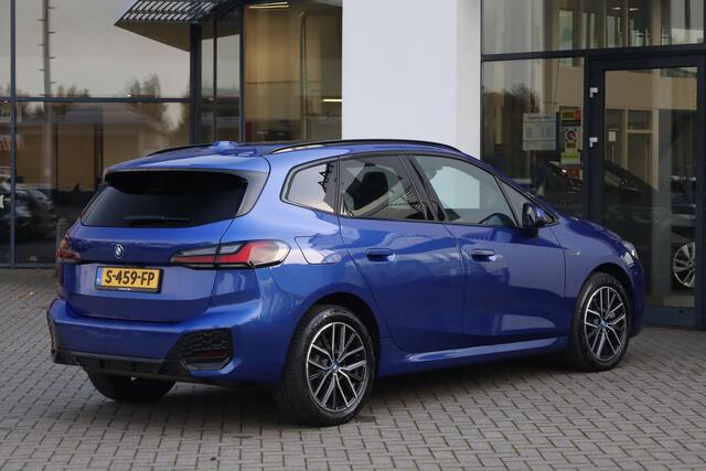 BMW 2-SERIE Active Tourer 230e xDrive 326PK / 240kW, Alarm klasse III, comfort pakket (hifi premium + elektrisch verstelbare bestuurdersstoel), driving assistance professional (adaptieve cruise control (acc), dodehoek sensor, rijbaan assistentie), innovation pack (he