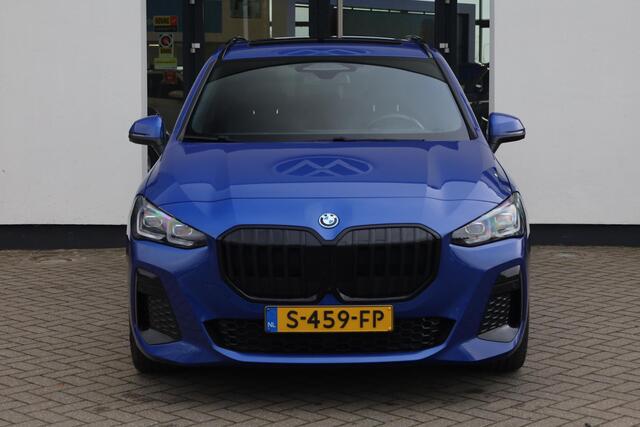 BMW 2-SERIE Active Tourer 230e xDrive 326PK / 240kW, Alarm klasse III, comfort pakket (hifi premium + elektrisch verstelbare bestuurdersstoel), driving assistance professional (adaptieve cruise control (acc), dodehoek sensor, rijbaan assistentie), innovation pack (he