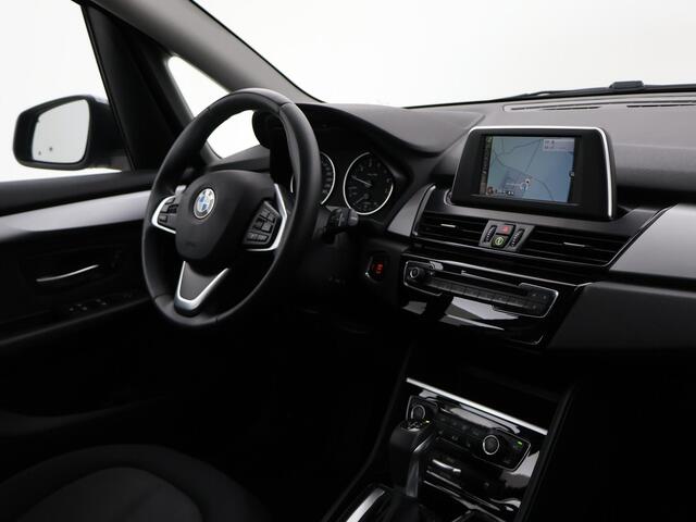 BMW 2-SERIE Active Tourer 218i 136 PK AUT. + NAVIGATIE / STOELVERW. / CRUISE / CLIMATE CONTROL