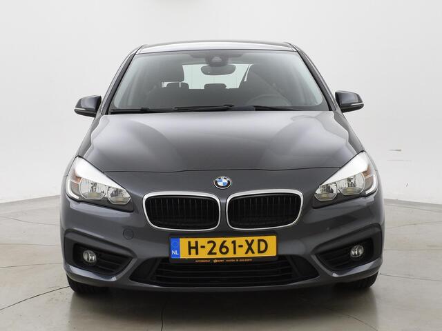 BMW 2-SERIE Active Tourer 218i 136 PK AUT. + NAVIGATIE / STOELVERW. / CRUISE / CLIMATE CONTROL
