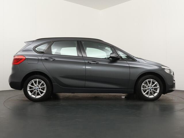 BMW 2-SERIE Active Tourer 218i High Executive Trekhaak|Airco|Navigatie|Cruise controle