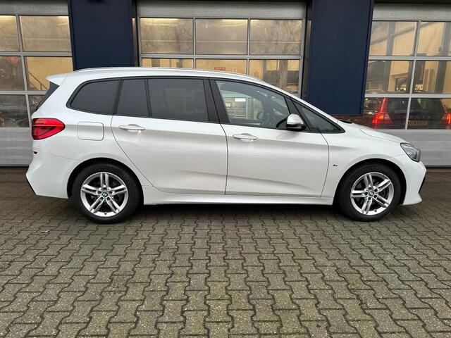 BMW 2-SERIE 218I 7P. HIGH EXEC. 7 PERS. ALL.IN.