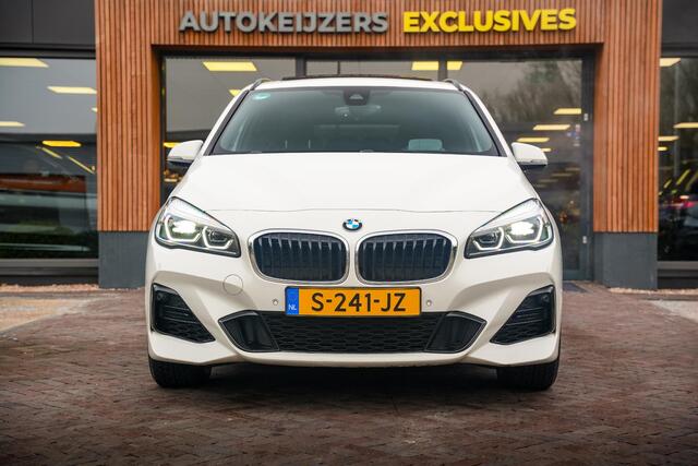 BMW 2-SERIE Active Tourer 225xe iPerformance High Executive Camera Pano HUD Clima Cruise Leer 17"LM