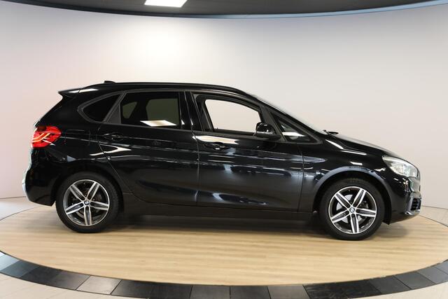 BMW 2-SERIE Active Tourer 218i Executive | Sportline | Trekhaak
