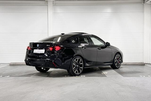 BMW 2-SERIE Gran Coupé 220 | M-Sport Pro | Innovation Pack | Driving Assistant Plus | Head-Up Display | Harman Kardon | Panoramadak | Comfort Acces |