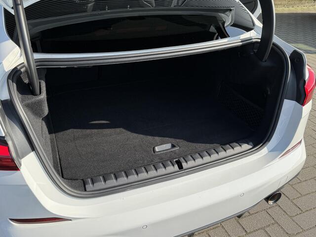 BMW 2-SERIE GRAN COUPÉ 220I HIGH EXECUTIVE I M-SPORT I DEALER ONDERHOUDEN I APPLE CARPLAY I STOEL/STUURVERWARMING