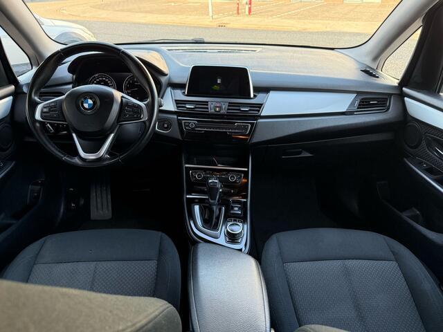 BMW 2-SERIE Active Tourer 225xe iPerformance Executive Trekhaak Clima Navigatie