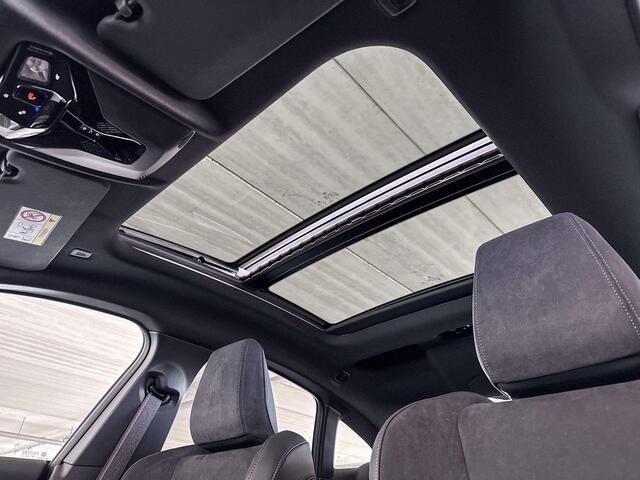 BMW 2-SERIE Gran Coupé 220 | M Sportpakket Pro | Glazen panoramadak