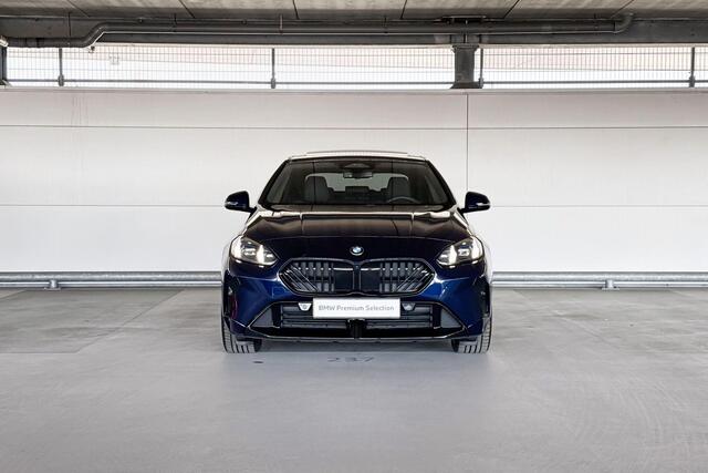 BMW 2-SERIE Gran Coupé 220 | M Sportpakket Pro | Glazen panoramadak