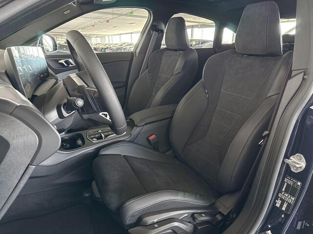 BMW 2-SERIE Gran Coupé 220 | M Sportpakket Pro | Glazen panoramadak