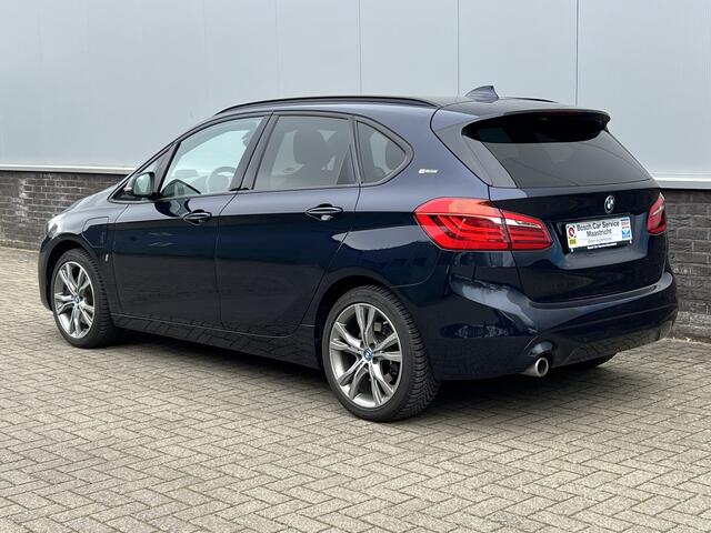 BMW 2-SERIE Active Tourer | 225xe iPerformance | Pano | Harman K | Head-up | High Executive | 18" | Sportline | Interesse, Proefrit? Bel of app met: 06-24 28 28 42