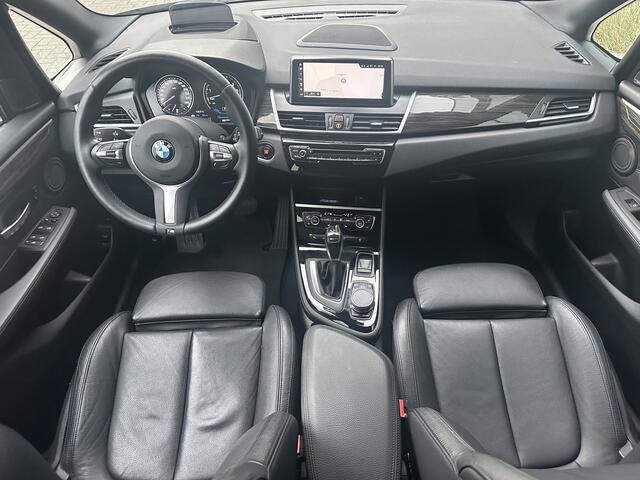BMW 2-SERIE Active Tourer | 225xe iPerformance | Pano | Harman K | Head-up | High Executive | 18" | Sportline | Interesse, Proefrit? Bel of app met: 06-24 28 28 42