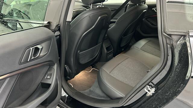 BMW 2-SERIE Gran Coupé 220I SPORT LINE GRAN COUPE AUTOMAAT