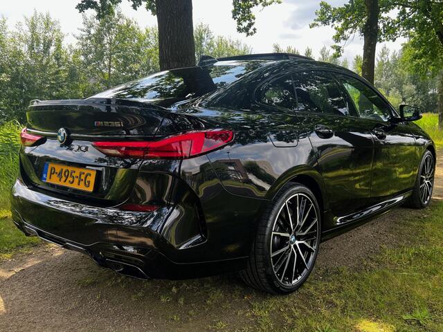 BMW 2-SERIE Gran Coupé M235i xDrive High Executive | HUD | Harman/Kardon | Alcantara | Info Bas: 0492-588982 Info Bas: 0492-588982