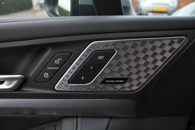 BMW 2-SERIE Active Tourer 225e xDrive High Executive M Sport Automaat / Panoramadak / Trekhaak / Sportstoelen / Stoelverwarming / Adaptieve LED / Harman Kardon / Head-Up / Parking Assistant Plus