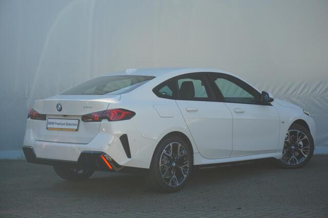 BMW 2-SERIE Gran Coupé 220 M Sport / Premium Pack