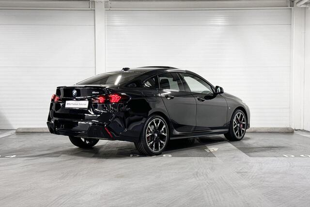 BMW 2-SERIE Gran Coupé 220 | M-Sport Pro | Premium Pack | Driving Assistant Plus | Harman/Kardon | Panoramadak | Comfort Access