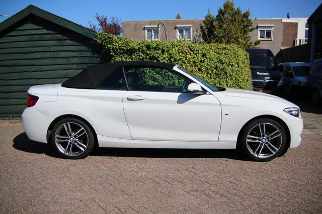 BMW 2-SERIE 218i High Executive