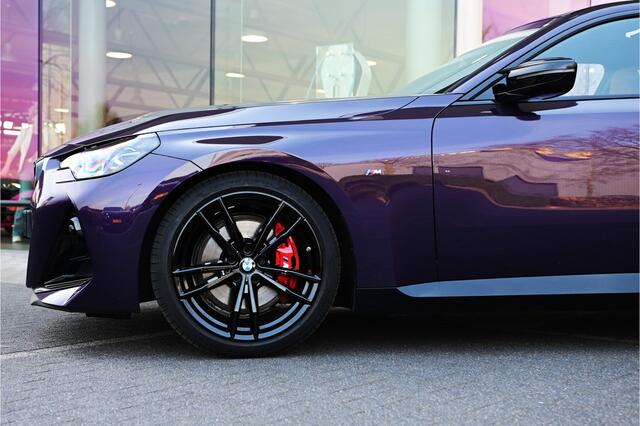 BMW 2-SERIE Coupé M240i High Executive Automaat / Trekhaak / M Sportstoelen / Adaptieve LED / M Adaptief onderstel / Active Cruise Control / Comfort Access