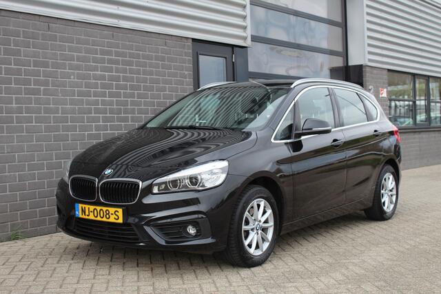 BMW 2-SERIE Active Tourer 216i Centennial High Executive / Navigatie / Led / Trekhaak / N.A.P.