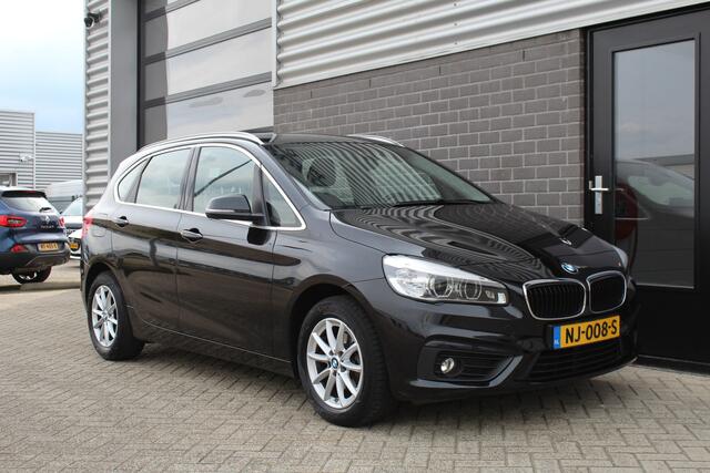 BMW 2-SERIE Active Tourer 216i Centennial High Executive / Navigatie / Led / Trekhaak / N.A.P.