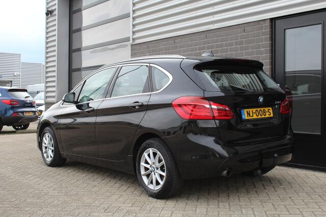 BMW 2-SERIE Active Tourer 216i Centennial High Executive / Navigatie / Led / Trekhaak / N.A.P.