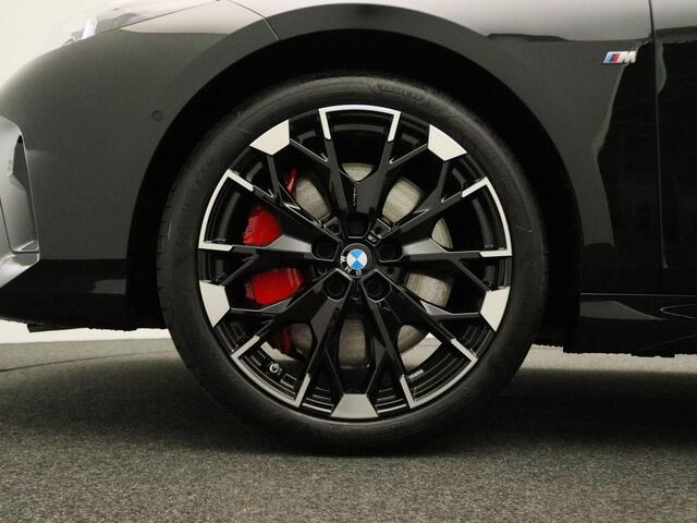 BMW 2-SERIE Gran Coupé M235 xDrive | M Sportpakket Pro | Innovation Pack