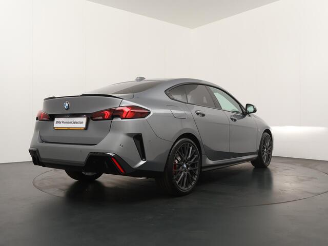 BMW 2-SERIE Gran Coupé 223 xDrive | M-Sport | Comfort Access | Harman Kardon | Adaptive Cruise | Stoelverwarming |