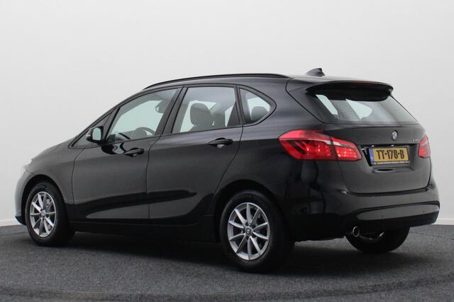 BMW 2-SERIE Active Tourer 218i Essential Automaat Cruise, Stoelverwarming, LED, Climate, PDC
