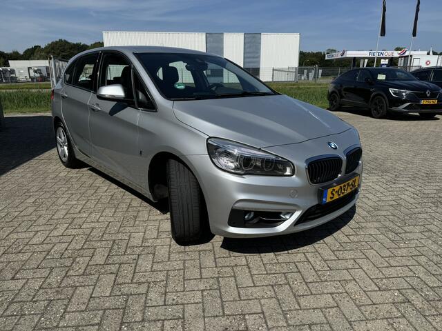 BMW 2-SERIE Active Tourer 225xe iPerformance Executive Leer LED Navi PDC 17 Inch Stoelverwarming