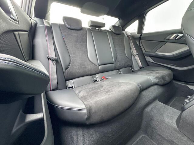 BMW 2-SERIE Gran Coupé 220 M-Sport / 19 inch / Driving Assistant / Camera / Harman Kardon Audio